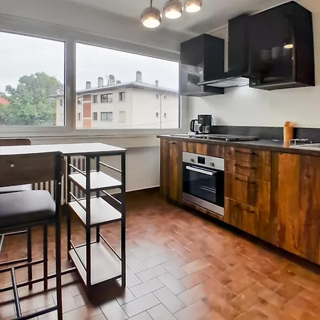 L'entr'act - Cozy Avec Balcon Et Parking Annemasse